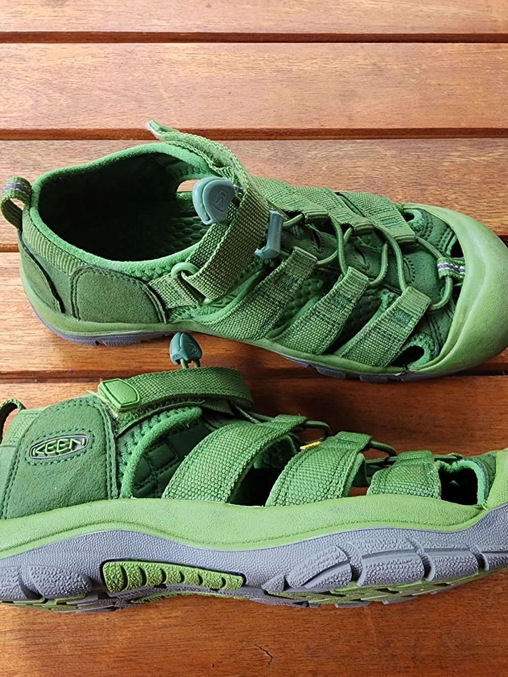 Keen H2 Newport Juniors Size 4
